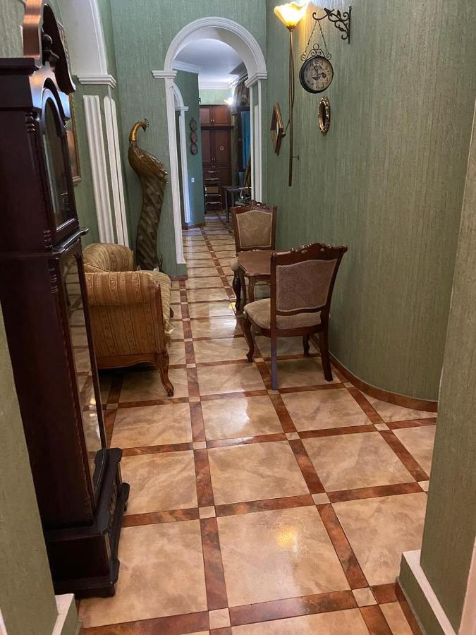 Hotel Pavo ティビリシ エクステリア 写真